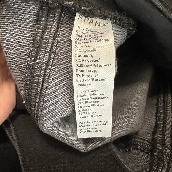 SPANX Black Distressed Skinny Jeans 1X High Rise Slimming Y2K Grunge Raw Hem - Picture 10 of 10